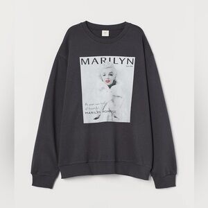 H&M Marilyn Monroe Printed Sweatshirt in Dark Grey, Size Small